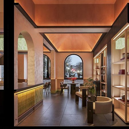 Happy Dragon Courtyard- Newly Renovated With French Windows, Near Tian'Anmen Forbidden City,Lama Temple And Heaven Temple, 3Minutes Walk From Subway,Fluent English Speaking With Tourist Sights Tickets Service ,Free Coffee &Laundry Service Beijing Exterior foto