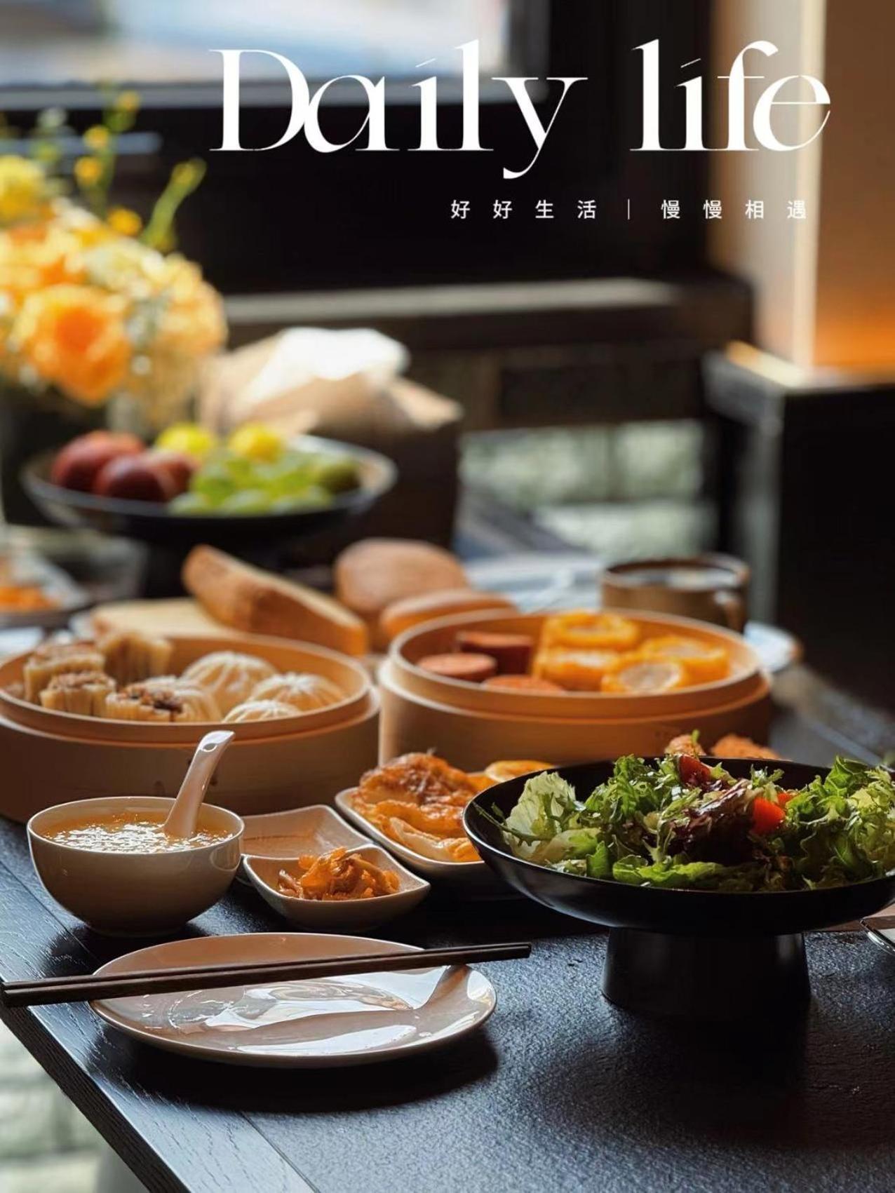 Happy Dragon Courtyard- Newly Renovated With French Windows, Near Tian'Anmen Forbidden City,Lama Temple And Heaven Temple, 3Minutes Walk From Subway,Fluent English Speaking With Tourist Sights Tickets Service ,Free Coffee &Laundry Service Beijing Exterior foto