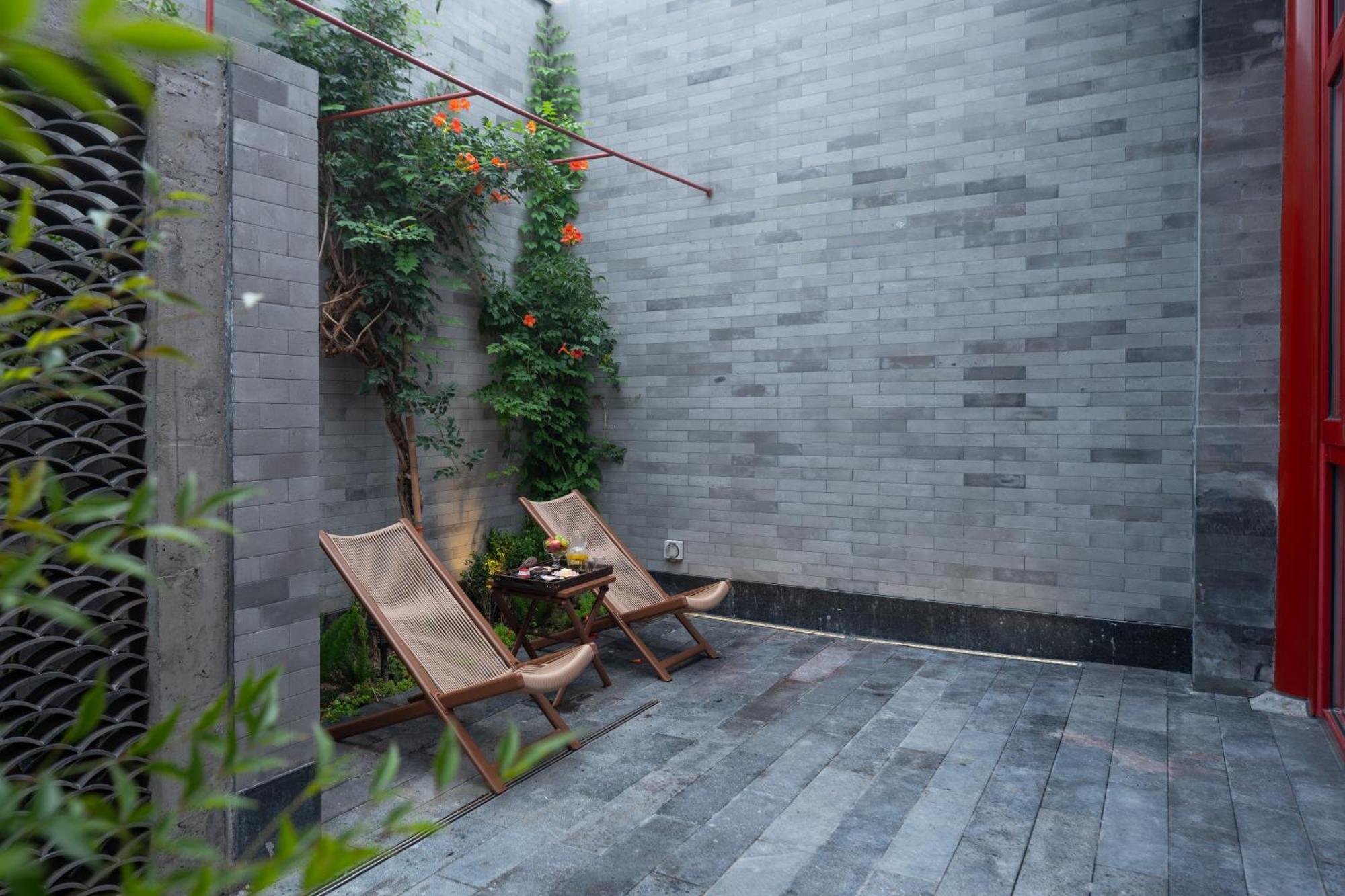 Happy Dragon Courtyard- Newly Renovated With French Windows, Near Tian'Anmen Forbidden City,Lama Temple And Heaven Temple, 3Minutes Walk From Subway,Fluent English Speaking With Tourist Sights Tickets Service ,Free Coffee &Laundry Service Beijing Exterior foto