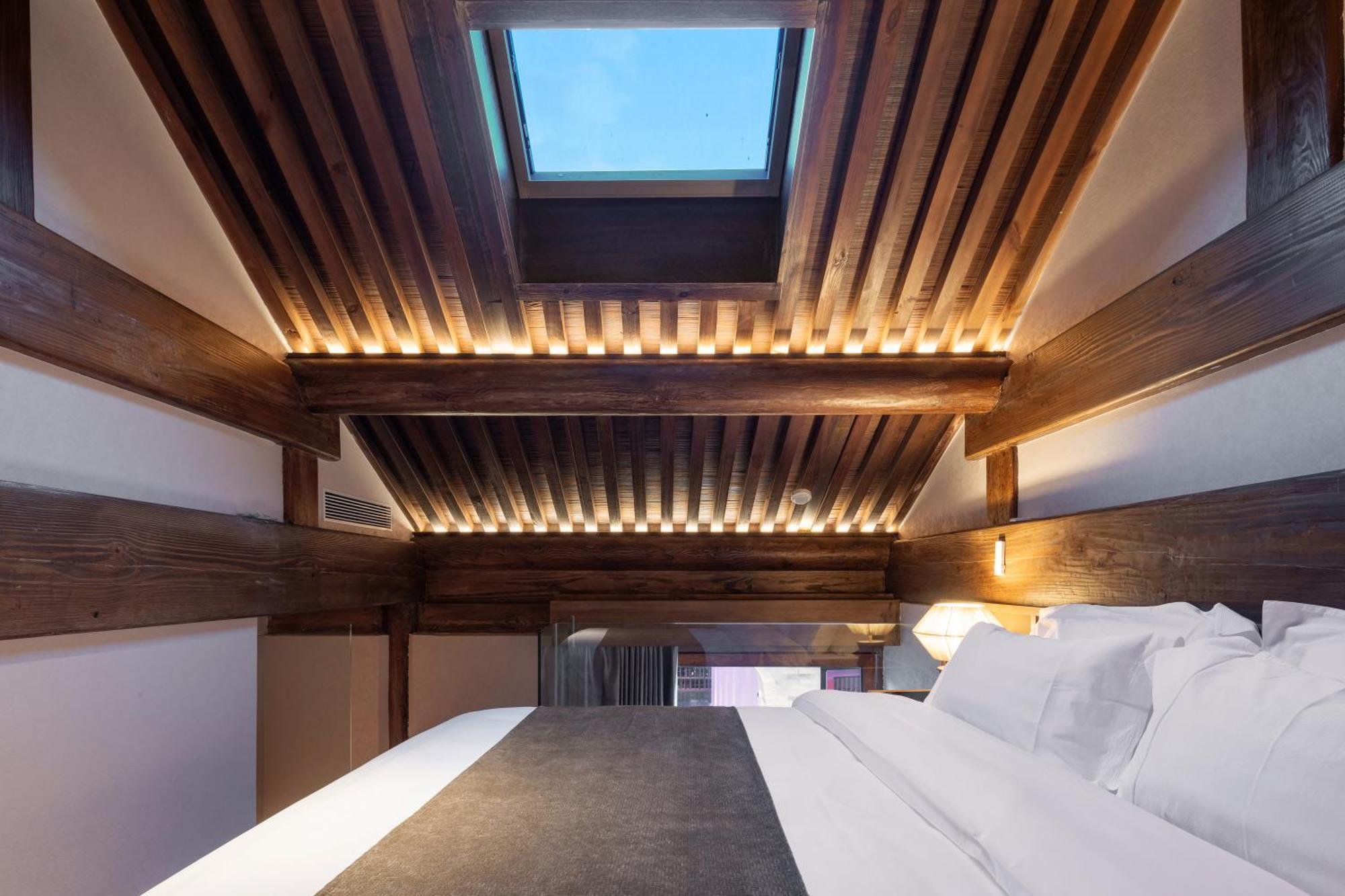 Happy Dragon Courtyard- Newly Renovated With French Windows, Near Tian'Anmen Forbidden City,Lama Temple And Heaven Temple, 3Minutes Walk From Subway,Fluent English Speaking With Tourist Sights Tickets Service ,Free Coffee &Laundry Service Beijing Exterior foto